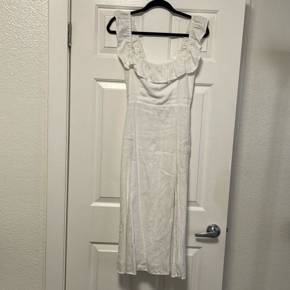 Reformation Dresses & Skirts - Reformation Amethyst Dress in White